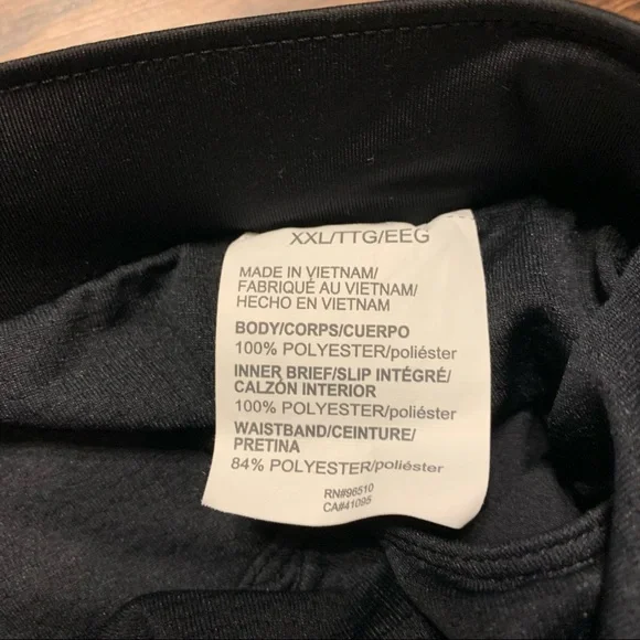 Under Armour Women's XXL Loose Heat Gear Running Shorts - Picture 5 of 5